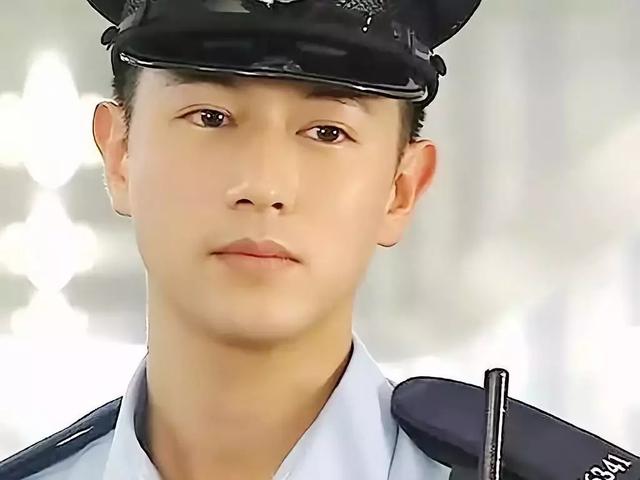 TVB男演员陈键锋学厨以第一名毕业