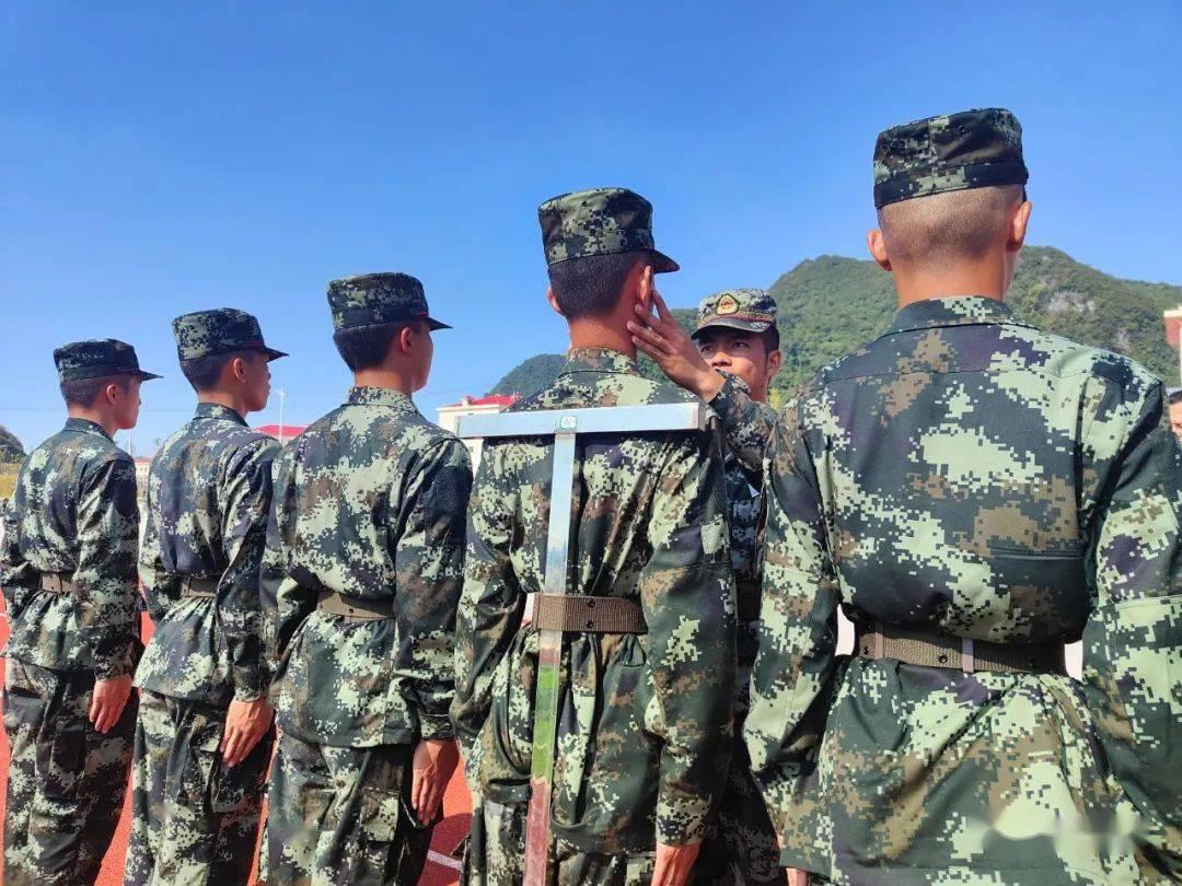 男子拒服兵役被罚 新闻