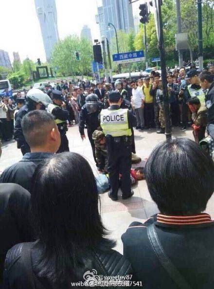 上海当街持刀砍人事件深度解析
