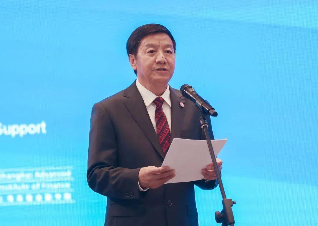 国际化朋友圈不断扩展，连接世界的桥梁与纽带