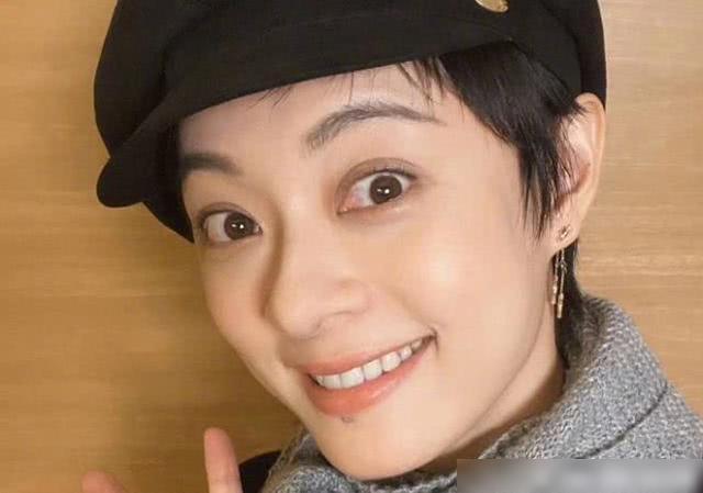 孙俪唇下痣没了，重塑女神形象？
