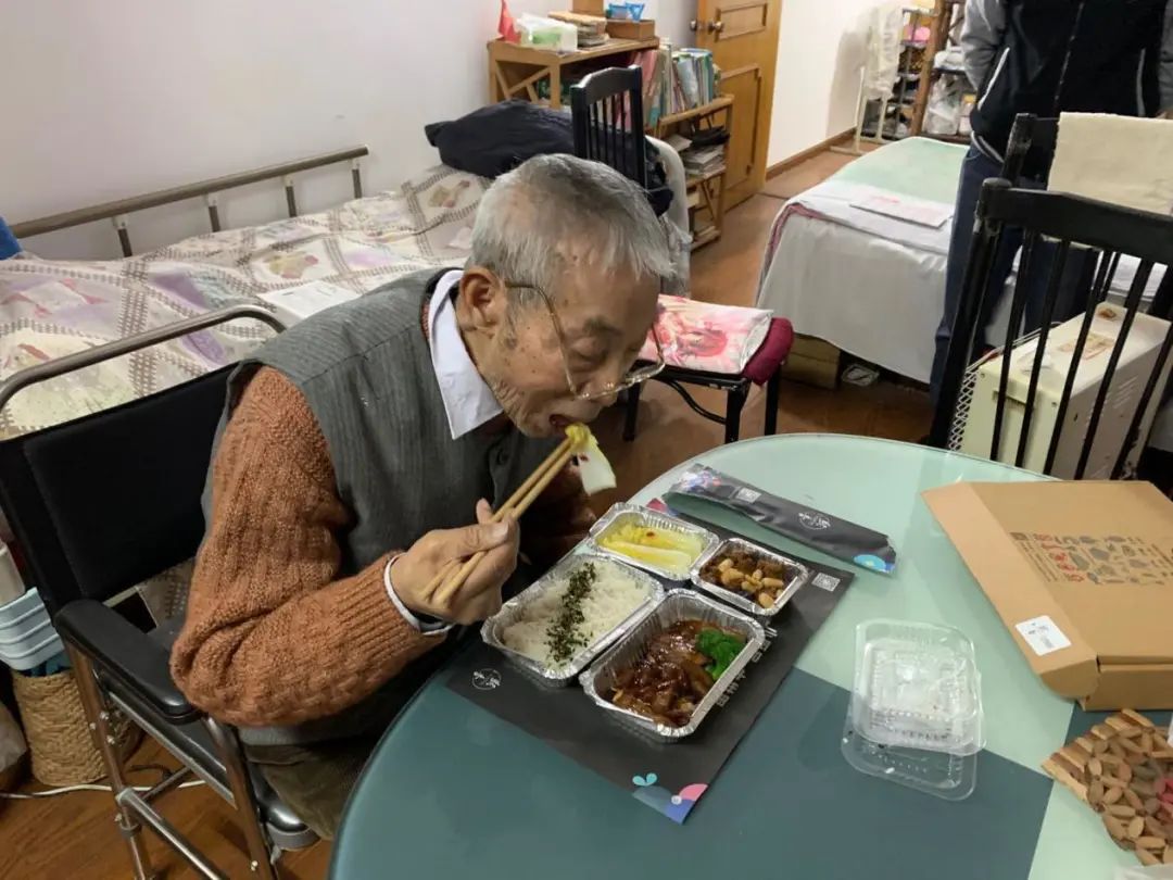 上海独居老人的生活，一位八旬老人的故事