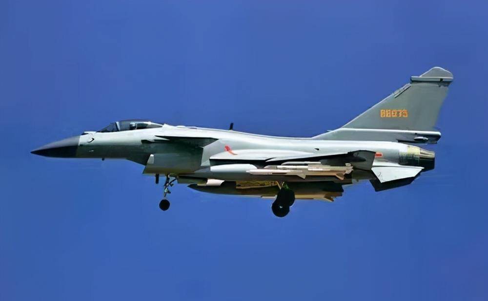 歼-10CE再次扬帆出海，中国航空工业的骄傲与实力展现